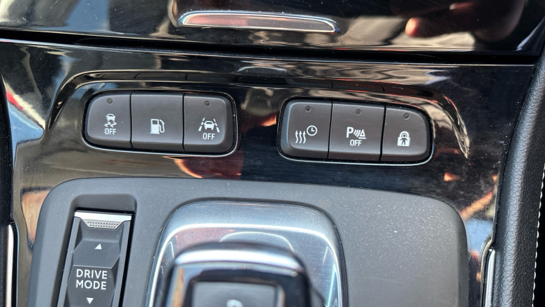 Vauxhall Grandland X 1.6 Hybrid4 300 Ultimate Nav 5dr Auto Hatchback